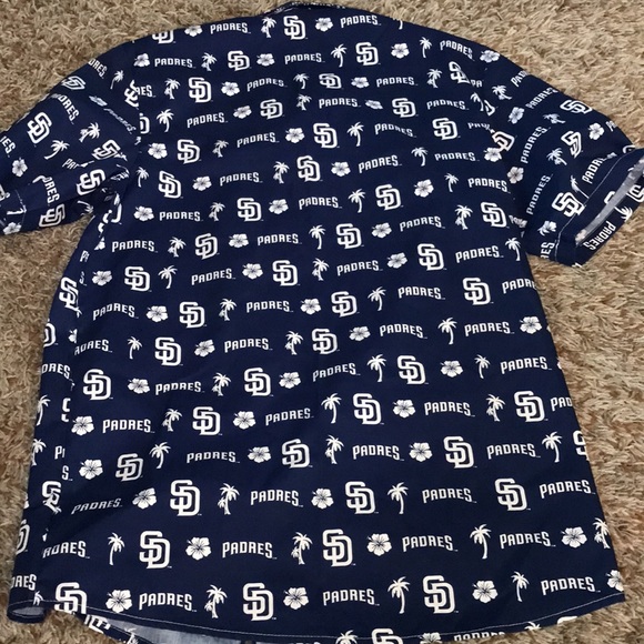 San Diego Padres button up shirt (youth L) - Picture 6 of 7